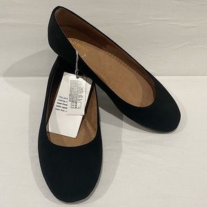NWT Black Old Navy Flats